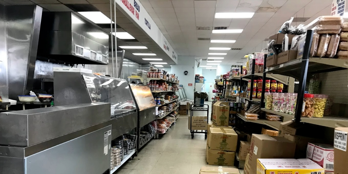 A picture of Food Valley grocery store in Houston Texas